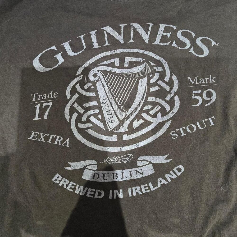 Guinness Official Beer T-Shirt Men's Size Large Olive Green white Guinness logo